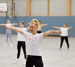 Cats steigen ins Training ein. Cats steigen ins Training ein.