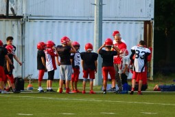 Kickoff für U13: Lübecks erstes Football-Spiel 2020